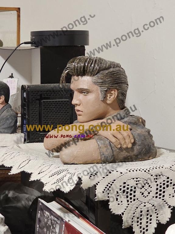 Elvis sculpture 2025 watermark 15