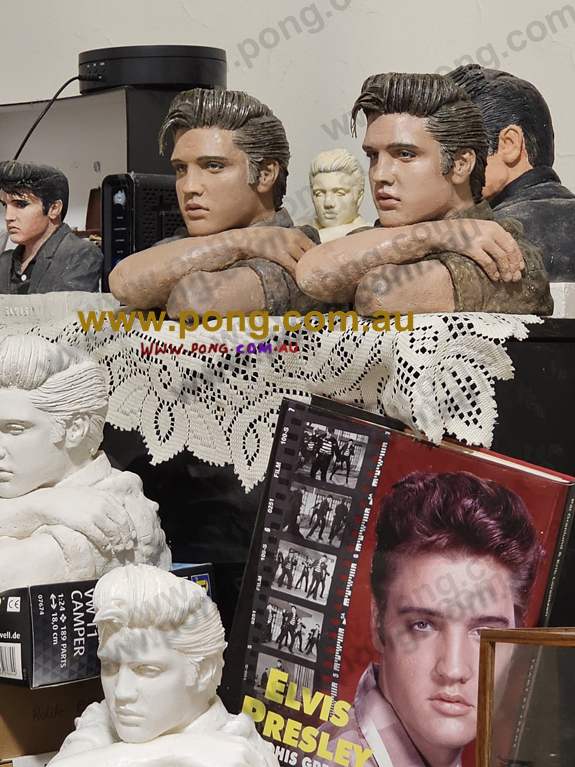 Elvis Sculpture